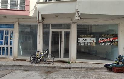 C21Cius; Cumartesi Pazarı Civarı Kiralık Dükkan