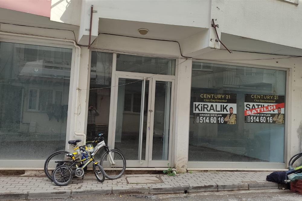 C21Cius; Cumartesi Pazarı Civarı Kiralık Dükkan