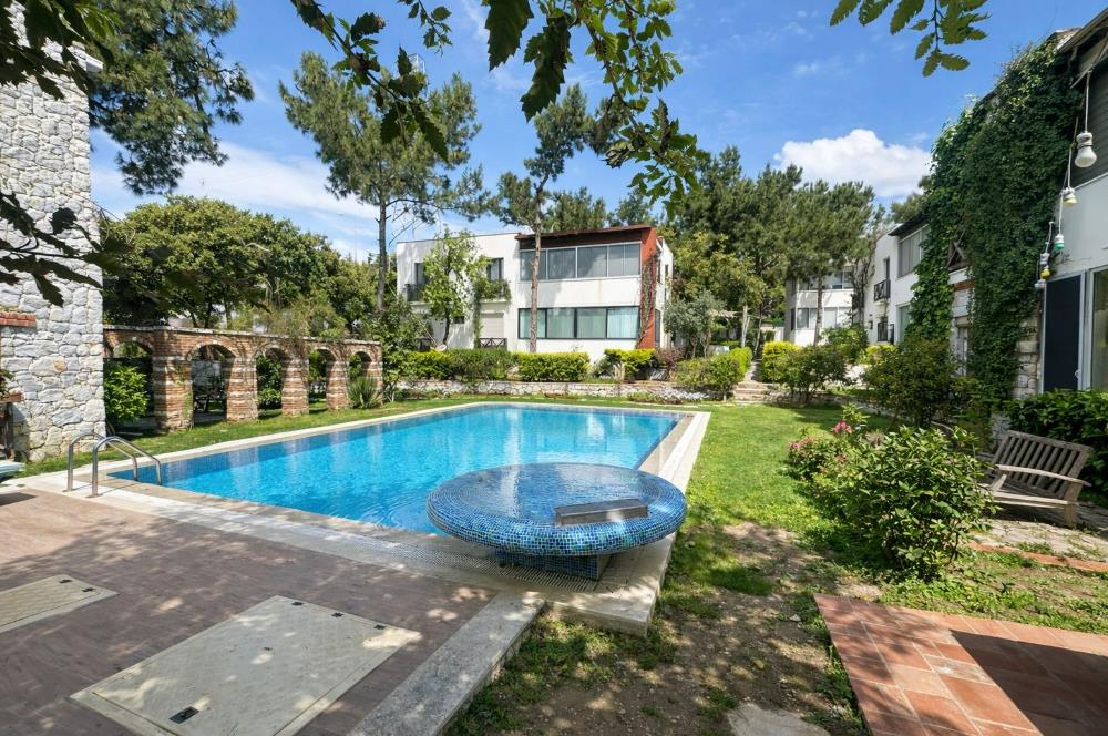 Bodrum Konacık 3+1 Düz Ayak Satılık Bahçeli Daire