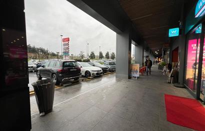 5.levent torunlarda satılık boş 1+1 yüksek kat 