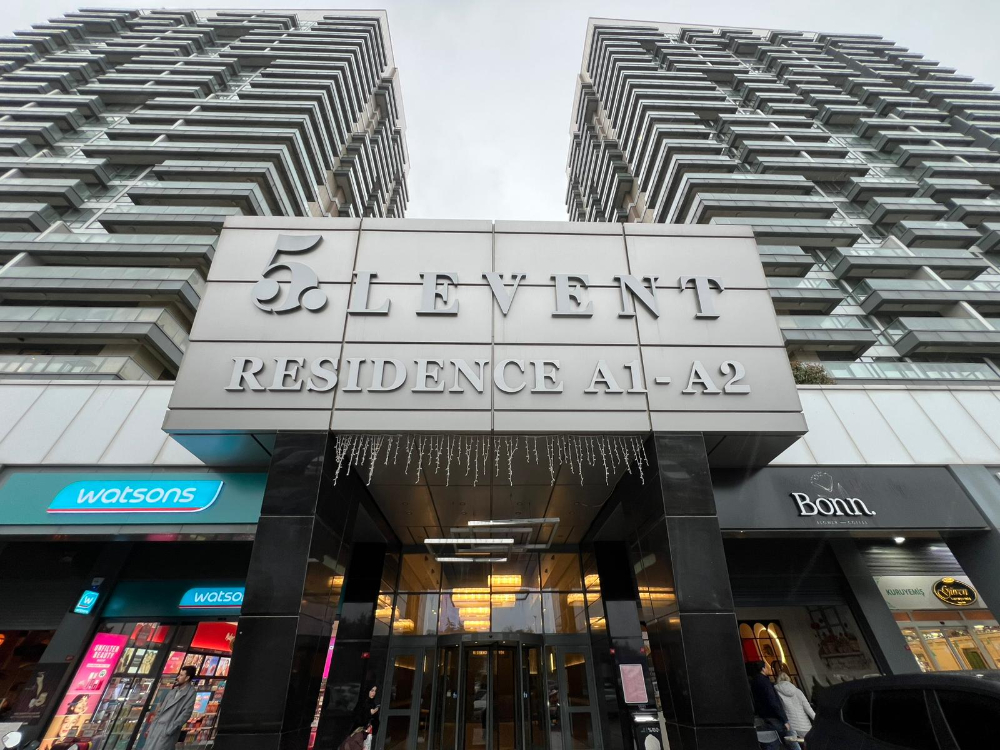 5.levent torunlarda satılık boş 1+1 yüksek kat 