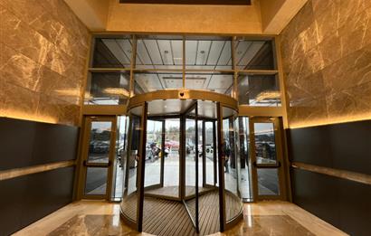 5.levent torunlarda satılık boş 1+1 yüksek kat 