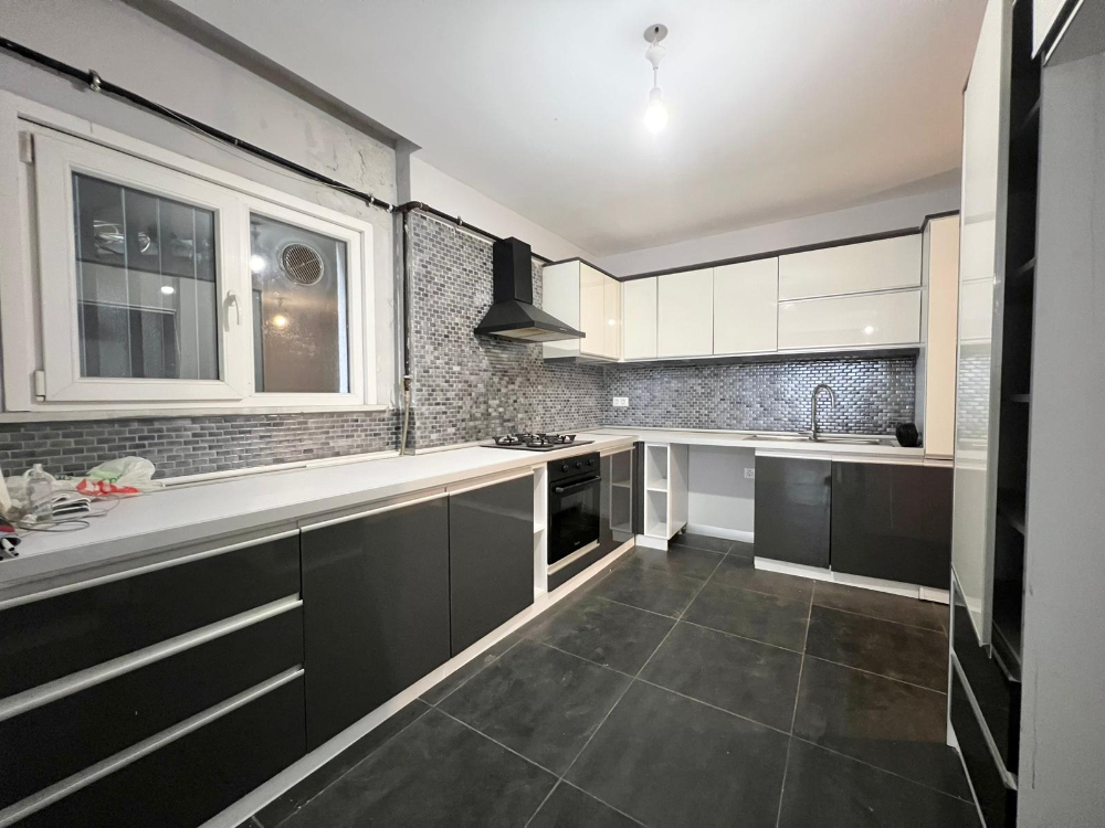 Ayazağa green pine sitesi satılık boş 3+1