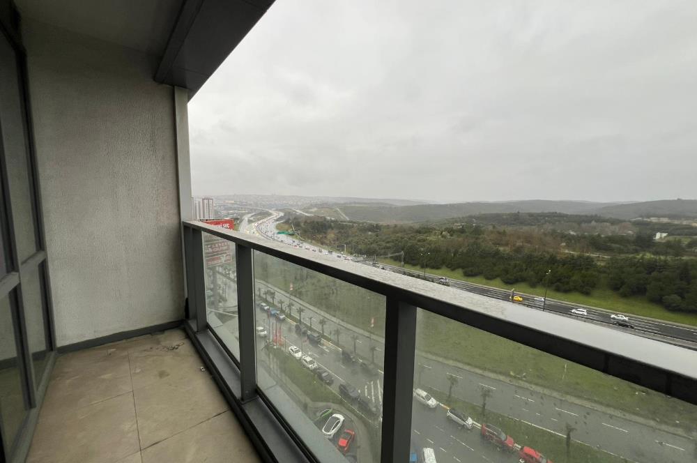 5.levent torunlarda satılık boş 1+1 yüksek kat 