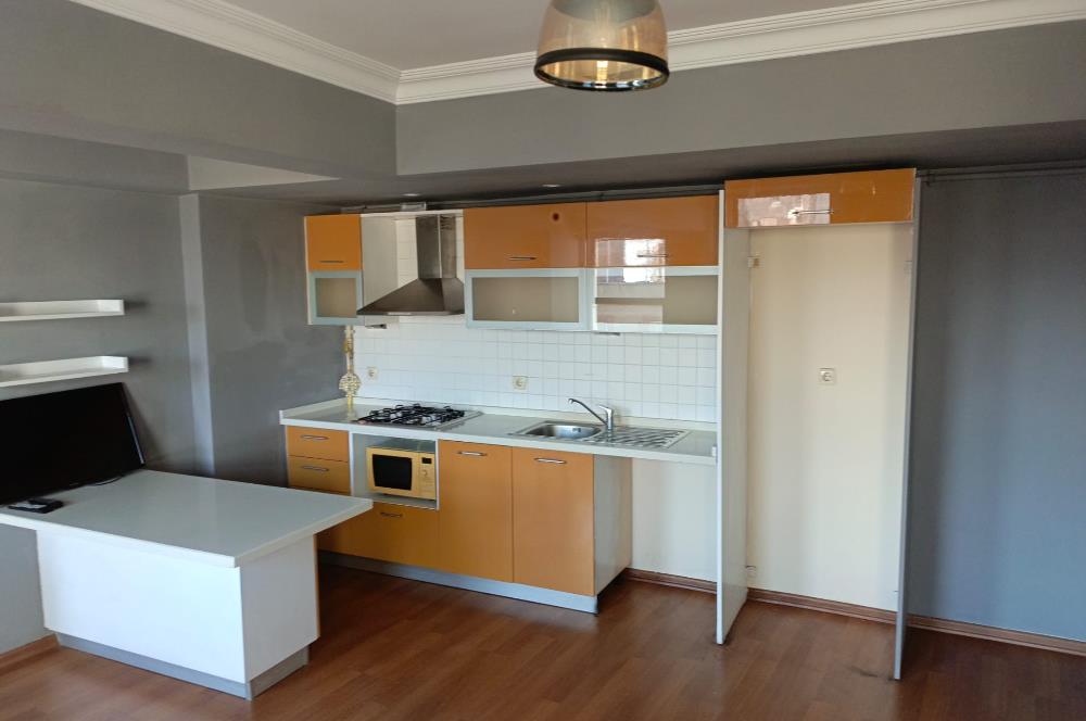 GALATA TATARBEYİ SOKAKTA 1+1 KİRALIK DAİRE