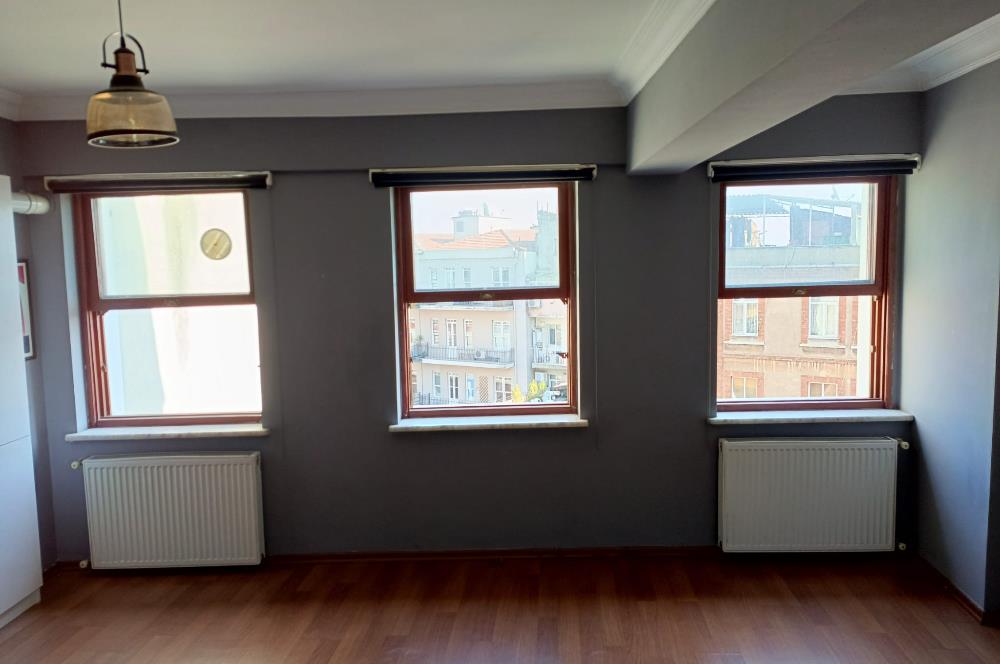 GALATA TATARBEYİ SOKAKTA 1+1 KİRALIK DAİRE