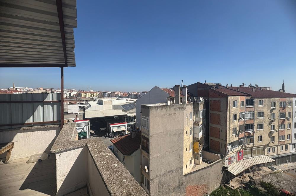 C21 LOCA'DAN KARESİ AVM YANI EŞYALI KİRALIK 2+1