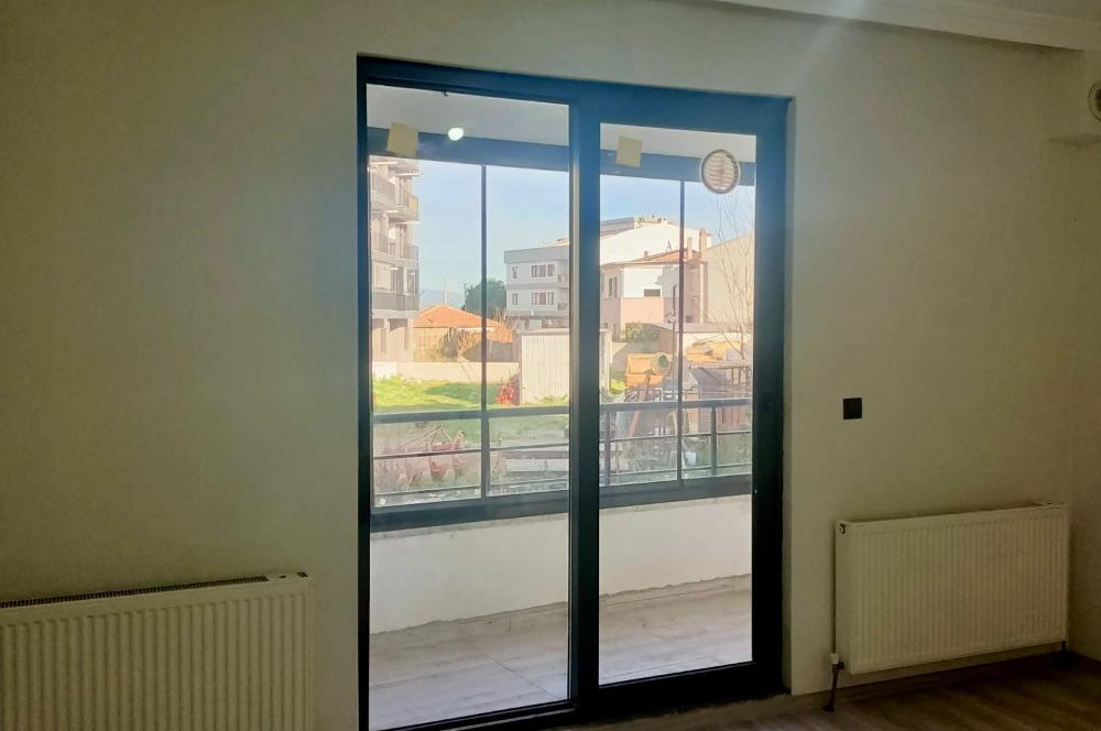 C21 LOCADAN BURHANİYEDE KONUM AVANTAJLI 2+1 KİRALIK DAİRE