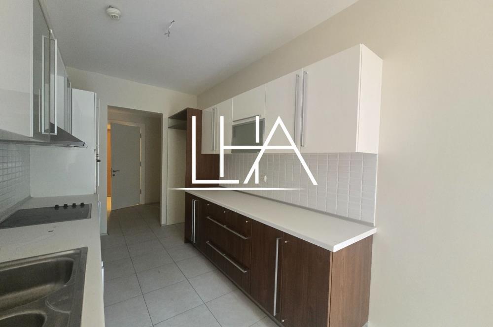 C21'DEN GÖKMAHAL SİTESİ'NDE ÇOK GENİŞ ARA KAT SATILIK DAİRE