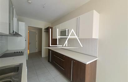 C21'DEN GÖKMAHAL SİTESİ'NDE ÇOK GENİŞ ARA KAT SATILIK DAİRE