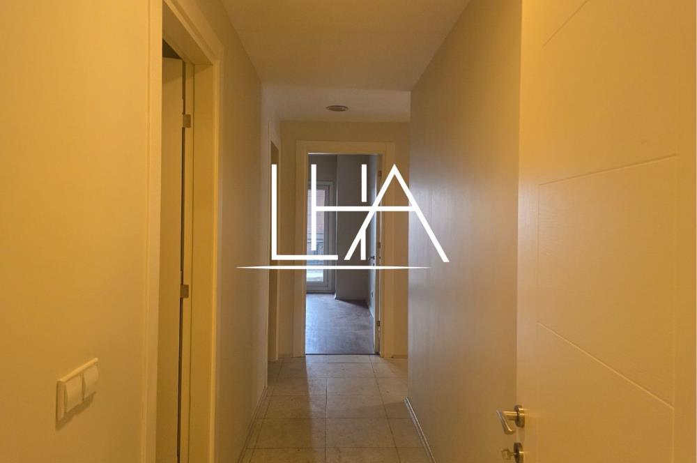 C21'DEN GÖKMAHAL SİTESİ'NDE ÇOK GENİŞ ARA KAT SATILIK DAİRE