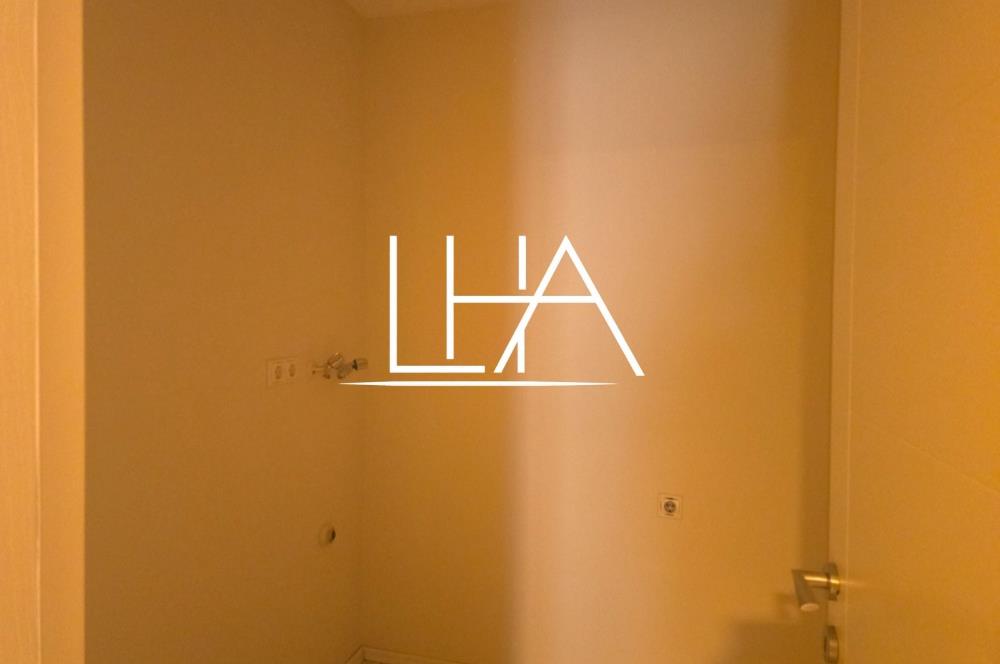 C21'DEN GÖKMAHAL SİTESİ'NDE ÇOK GENİŞ ARA KAT SATILIK DAİRE