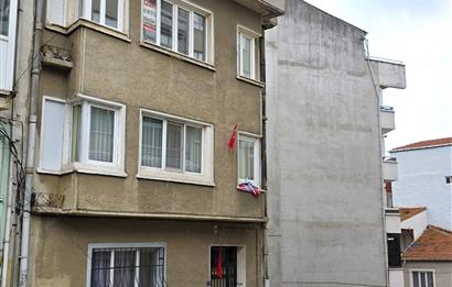 21 Cius; Satılık 1+1 Daire: Klima, Soba, Çelik Kapı, 60m² Net