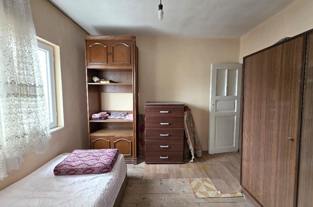 21 Cius; Satılık 1+1 Daire: Klima, Soba, Çelik Kapı, 60m² Net