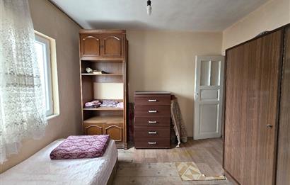 21 Cius; Satılık 1+1 Daire: Klima, Soba, Çelik Kapı, 60m² Net