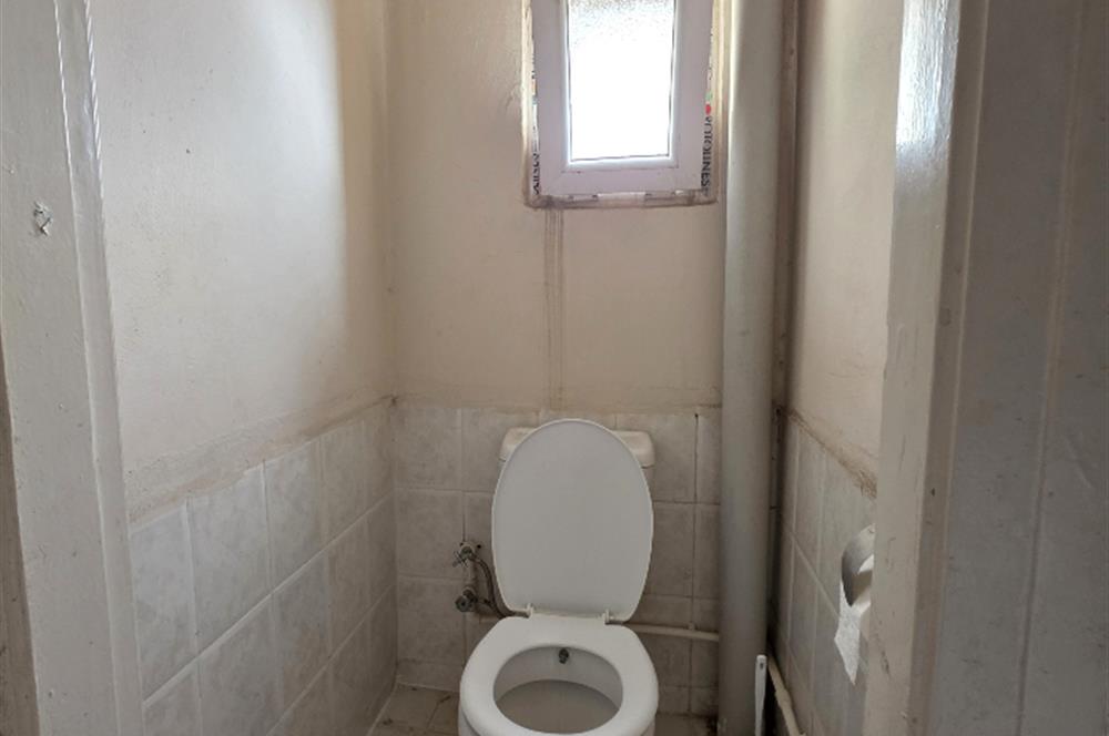 21 Cius; Satılık 1+1 Daire: Klima, Soba, Çelik Kapı, 60m² Net