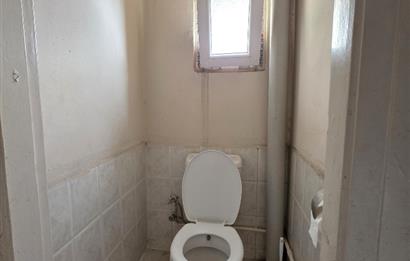 21 Cius; Satılık 1+1 Daire: Klima, Soba, Çelik Kapı, 60m² Net