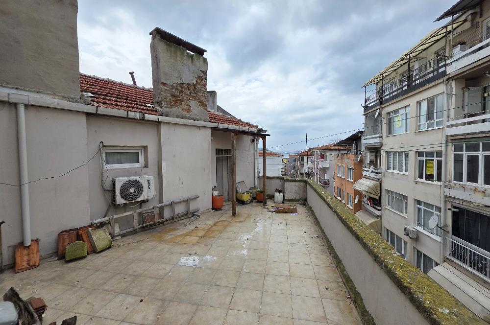 21 Cius; Satılık 1+1 Daire: Klima, Soba, Çelik Kapı, 60m² Net