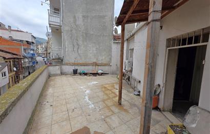 21 Cius; Satılık 1+1 Daire: Klima, Soba, Çelik Kapı, 60m² Net