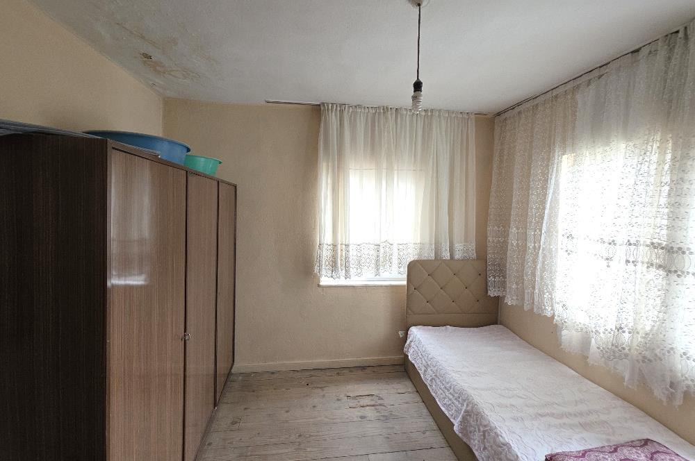 21 Cius; Satılık 1+1 Daire: Klima, Soba, Çelik Kapı, 60m² Net