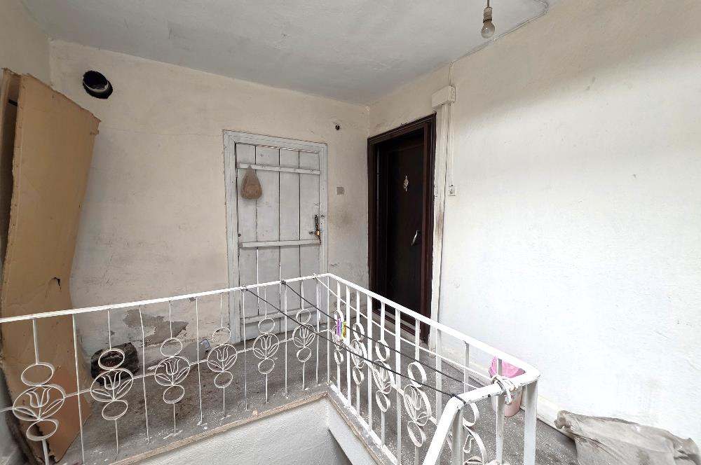 21 Cius; Satılık 1+1 Daire: Klima, Soba, Çelik Kapı, 60m² Net