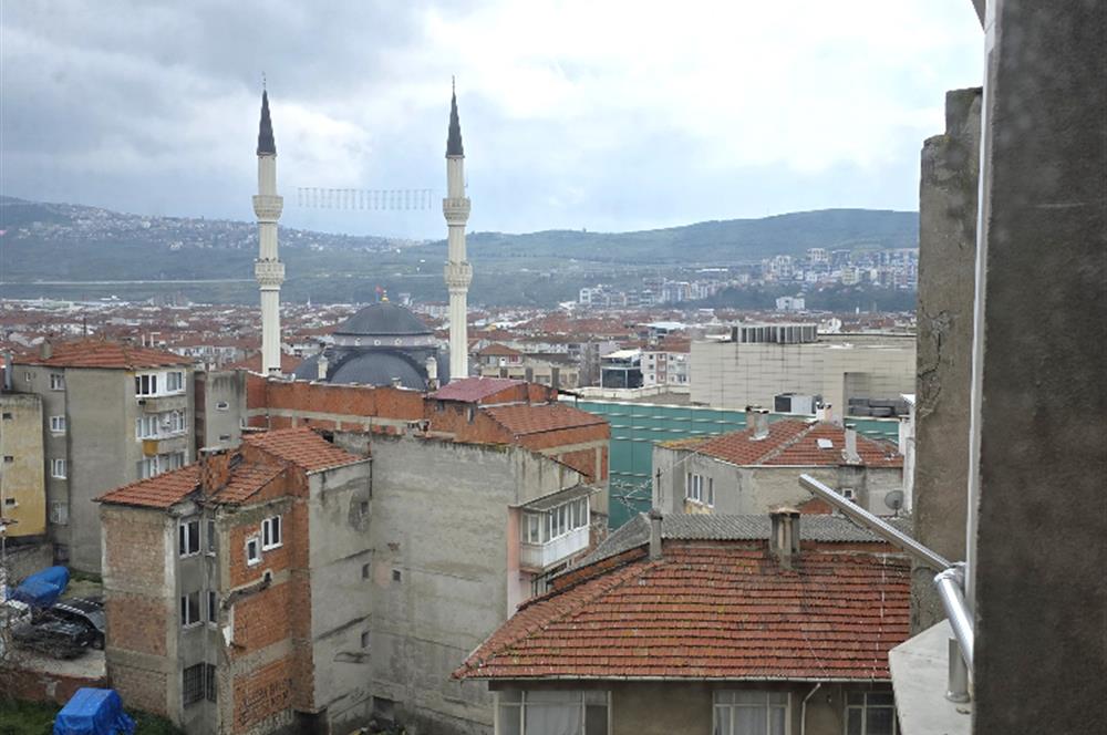 21 Cius; Satılık 1+1 Daire: Klima, Soba, Çelik Kapı, 60m² Net