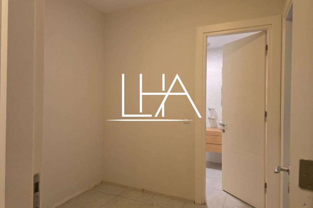 C21'DEN GÖKMAHAL SİTESİ'NDE ÇOK GENİŞ ARA KAT SATILIK DAİRE