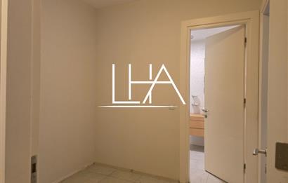 C21'DEN GÖKMAHAL SİTESİ'NDE ÇOK GENİŞ ARA KAT SATILIK DAİRE