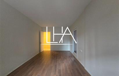 C21'DEN GÖKMAHAL SİTESİ'NDE ÇOK GENİŞ ARA KAT SATILIK DAİRE