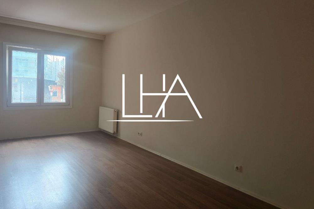 C21'DEN GÖKMAHAL SİTESİ'NDE ÇOK GENİŞ ARA KAT SATILIK DAİRE