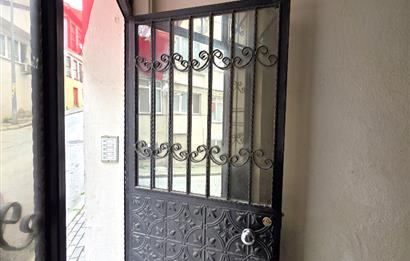 21 Cius; Satılık 1+1 Daire: Klima, Soba, Çelik Kapı, 60m² Net