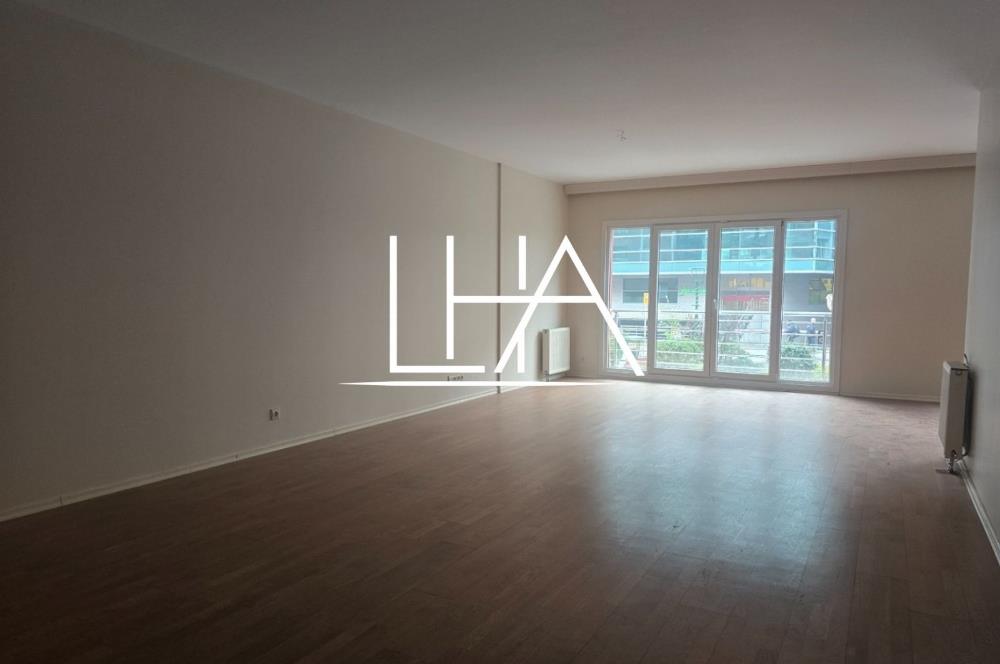 C21'DEN GÖKMAHAL SİTESİ'NDE ÇOK GENİŞ ARA KAT SATILIK DAİRE