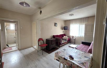 21 Cius; Satılık 1+1 Daire: Klima, Soba, Çelik Kapı, 60m² Net