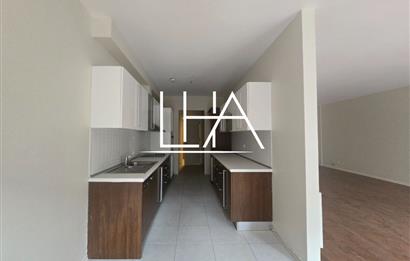 C21'DEN GÖKMAHAL SİTESİ'NDE ÇOK GENİŞ ARA KAT SATILIK DAİRE