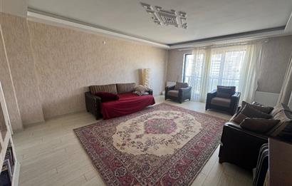 BAHÇELİEVLER’DE KİRALIK 4+1 DAİRE 