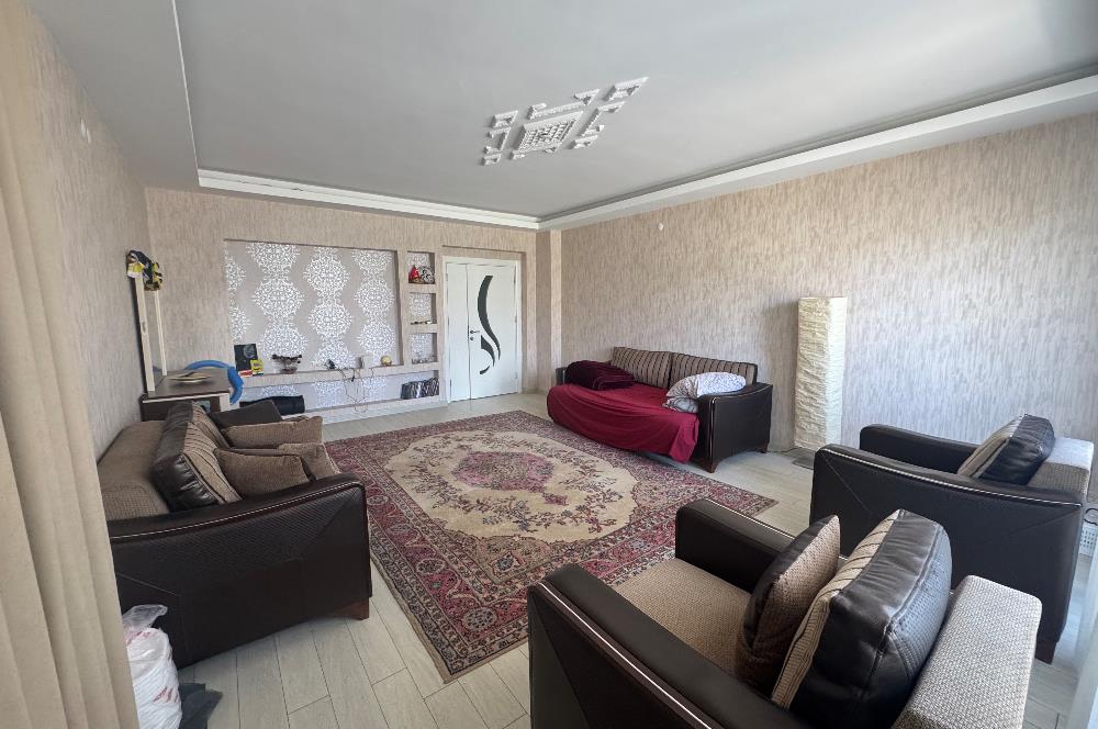 BAHÇELİEVLER’DE KİRALIK 4+1 DAİRE 