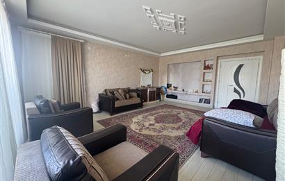 BAHÇELİEVLER’DE KİRALIK 4+1 DAİRE 