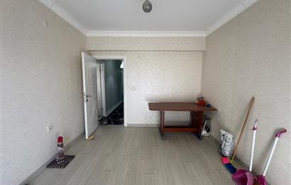 BAHÇELİEVLER’DE KİRALIK 4+1 DAİRE 