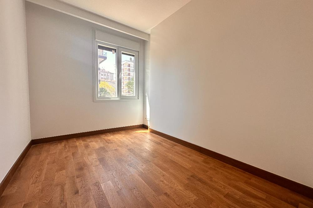 Ethem Efendi Caddesi nde Bağdat Caddesine 150 M de KAÇIRMAYIN !