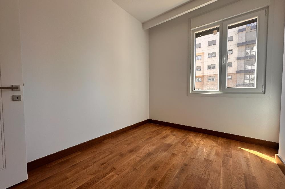 Ethem Efendi Caddesi nde Bağdat Caddesine 150 M de KAÇIRMAYIN !