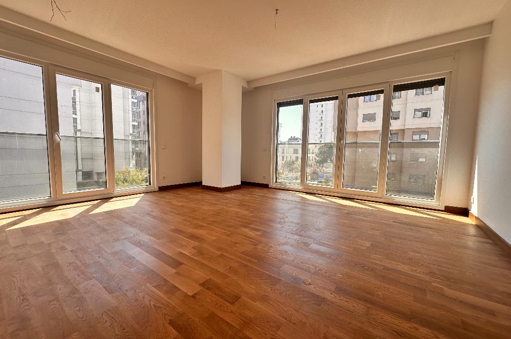 Ethem Efendi Caddesi nde Bağdat Caddesine 150 M de KAÇIRMAYIN !