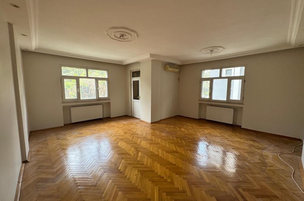 Zuhuratbaba'da Hastane Cepheli 3+1 Kapalı Otoparklı Satılık