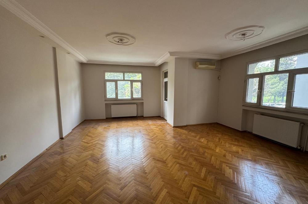 Zuhuratbaba'da Hastane Cepheli 3+1 Kapalı Otoparklı Satılık