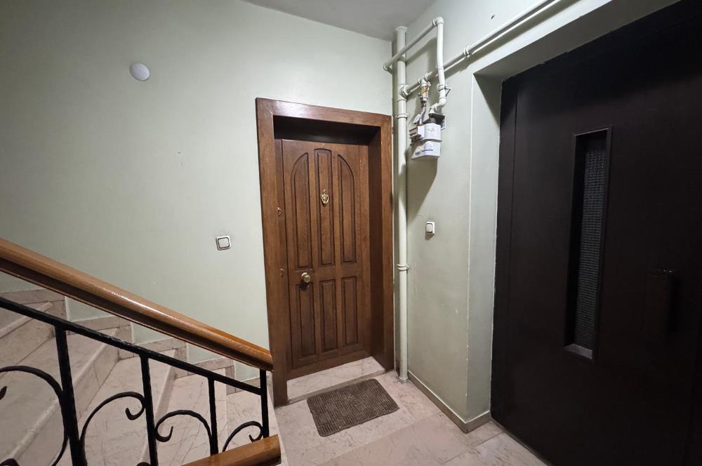 Zuhuratbaba'da Hastane Cepheli 3+1 Kapalı Otoparklı Satılık