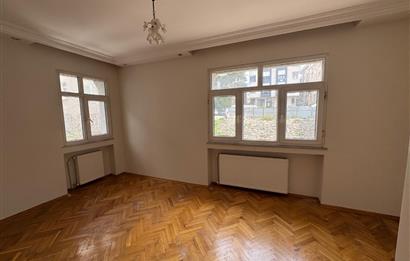 Zuhuratbaba'da Hastane Cepheli 3+1 Kapalı Otoparklı Satılık