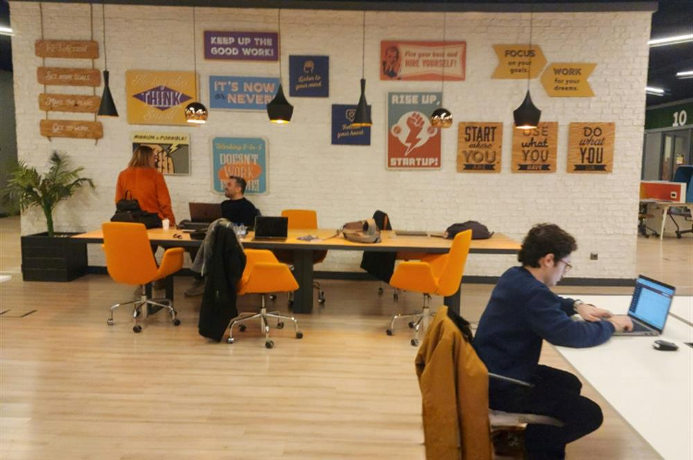 4.LEVENT SAPPHIRE' DE YEPYENİ PRESTİJLİ HAZIR OFİSLER