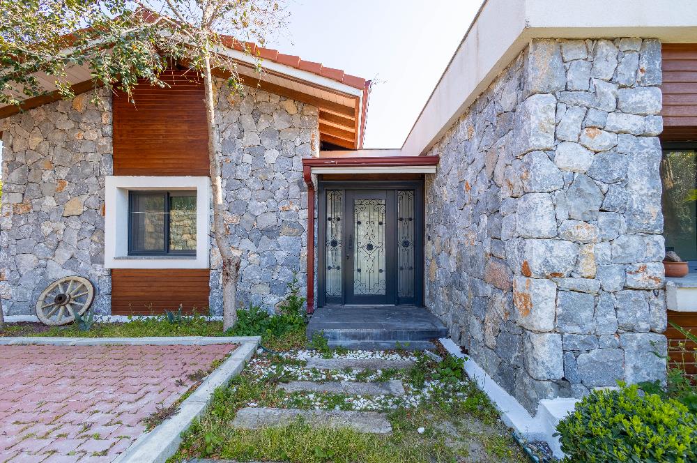 Bodrum Ortakent Merkez Tek Kat Müstakil Havuzlu Villa