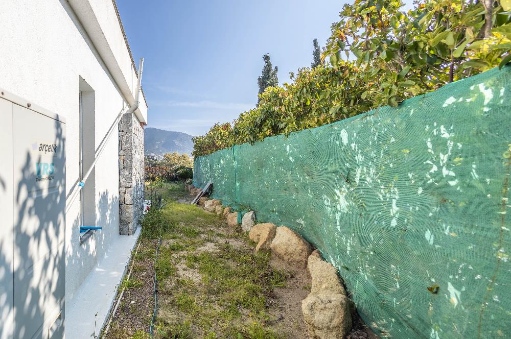 Bodrum Ortakent Merkez Tek Kat Müstakil Havuzlu Villa