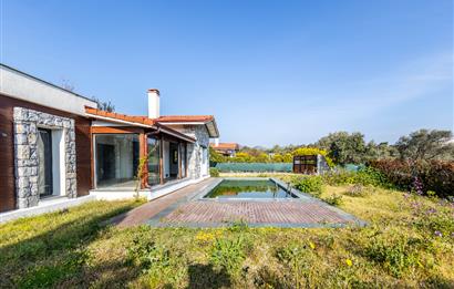 Bodrum Ortakent Merkez Tek Kat Müstakil Havuzlu Villa