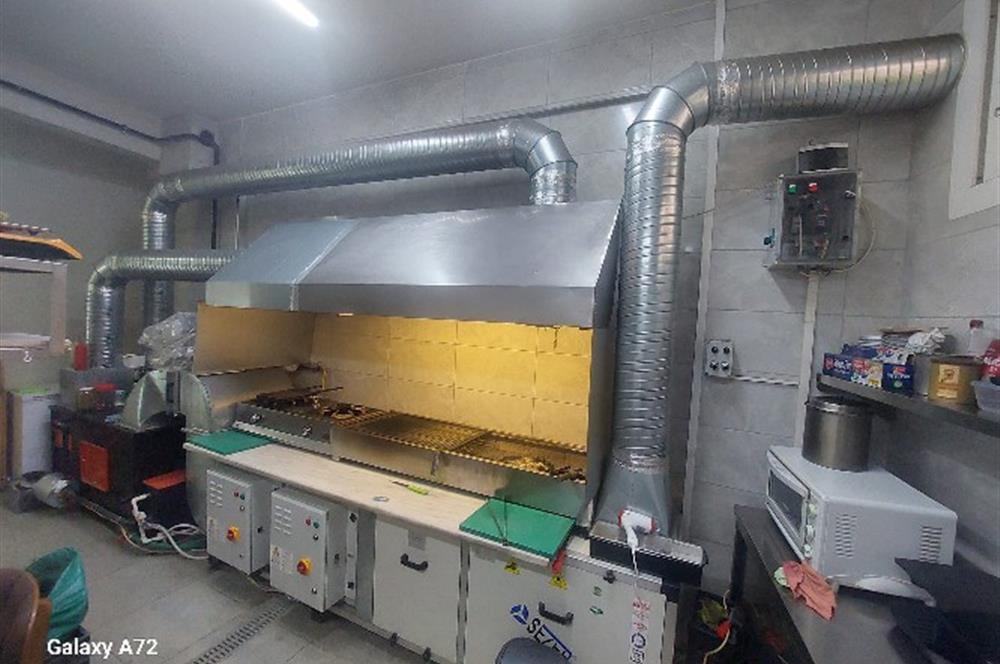 Karşıyaka Girne Caddesi Paralelinde Devren Kiralık Dükkan